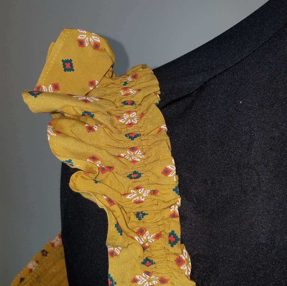 BP Tan Mustard Folard Dot Ruffle Strap Crop Top - Picture 5 of 11